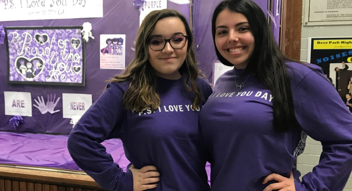Deer Park HS clubs promote positivity on P.S. I Love You Day