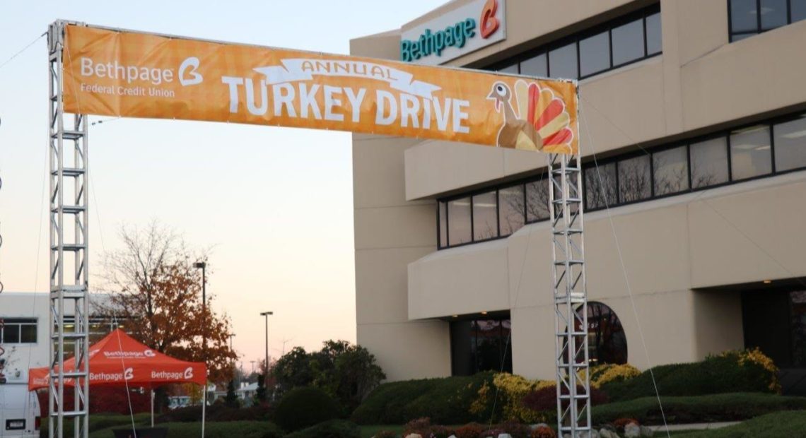 The Largest Food Drive Event On Long Island Kicks Off The Holiday Season