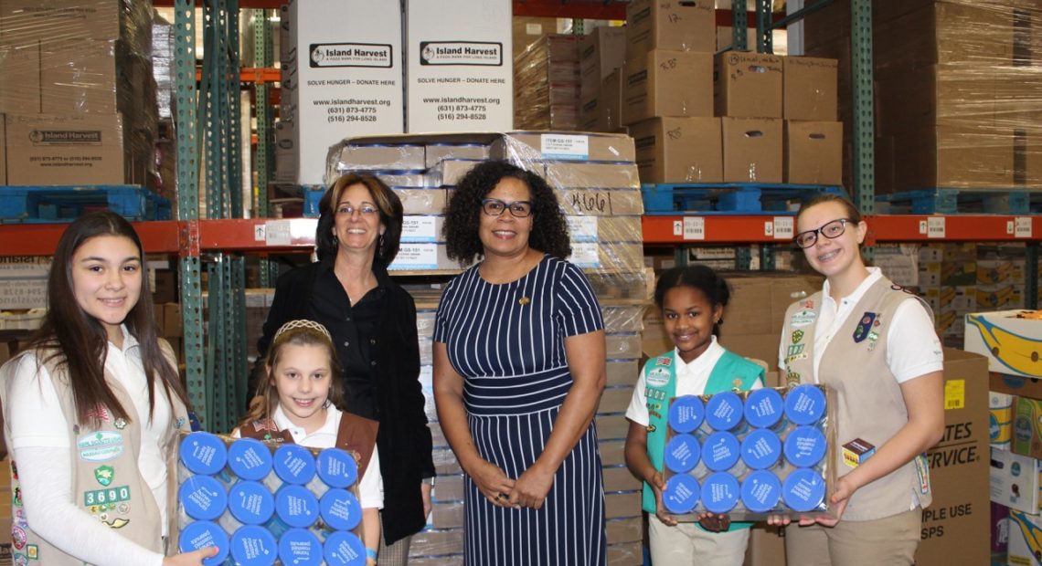 Girl Scouts of Nassau County Partner with the Long Island Harvest to End Hunger