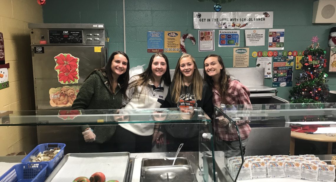 Holiday fun with DECA volunteers