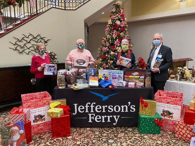 Jefferson&#8217;s Ferry Donates $3500 in Merchandise and Dash Donation to Town of Brookhaven Youth Bureau Interface Program