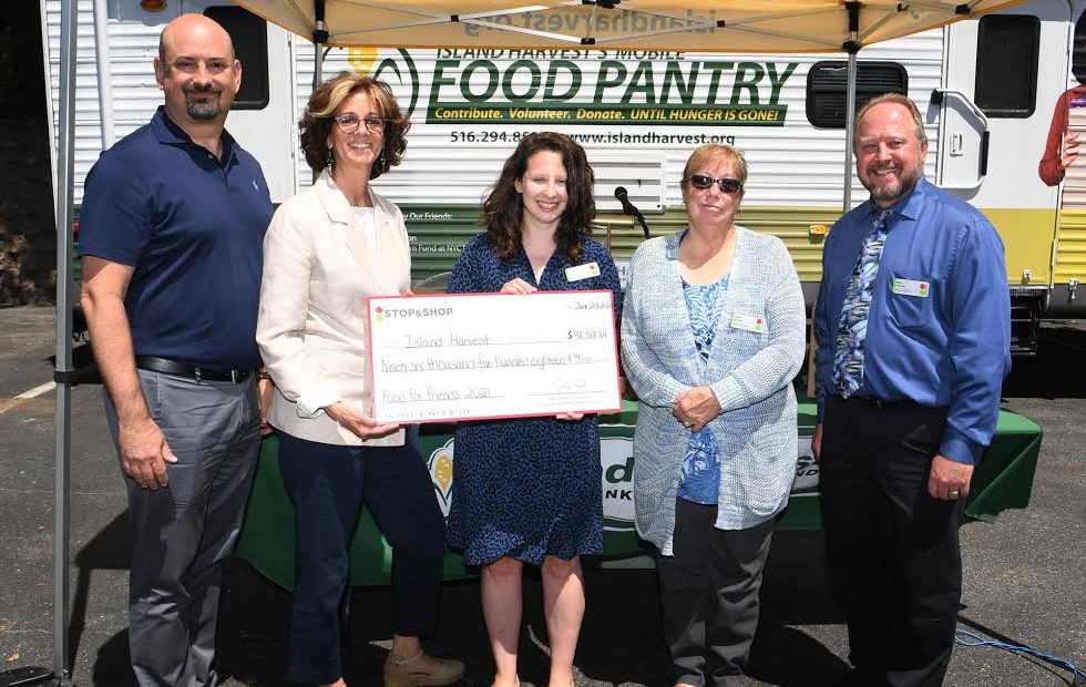 Island Harvest Food Bank Receives $96,500 from Stop &#038; Shop’s Food for Friends Campaign