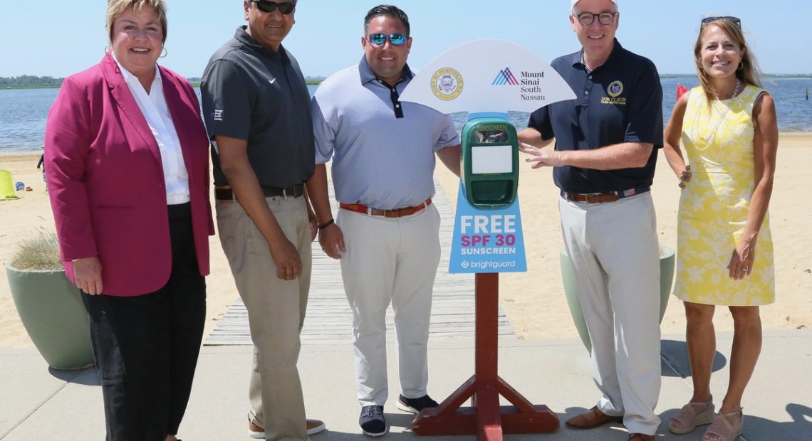 Town of Hempstead Partners with Mount Sinai South Nassau to Provide Complimentary Sunscreen at Town Operated Beaches and Pools