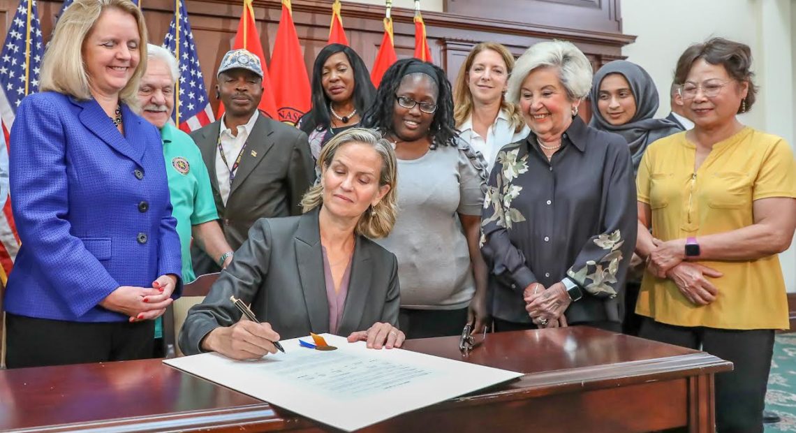 Nassau County Executive Laura Curran Signs Bill to Provide $375 Direct Payments To Up To 400,000 Households