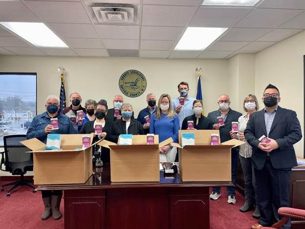 Legislator Bergin Distributes 700 Masks And Rapid Test Kits To Religious Outreach Organizations