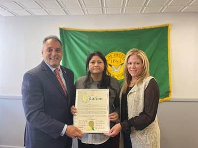 Saladino, Walsh Recognize Oyster Bay Highway Worker &#038; Cancer Survivor As ‘Employee of the Month’