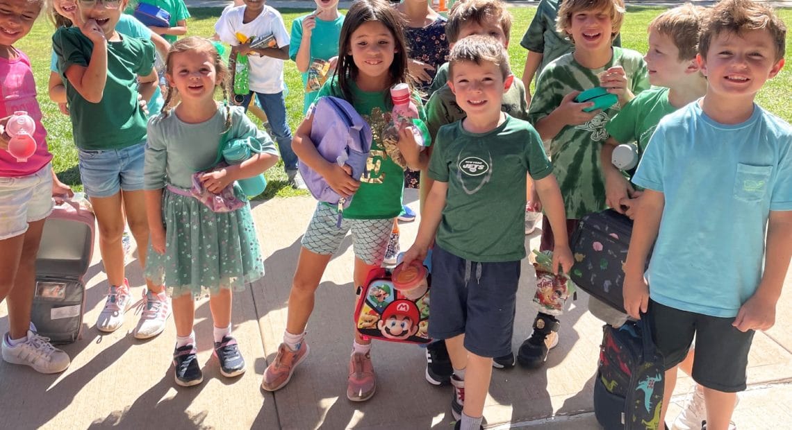 Harborfields Students Go Green To Show Start With Hello Solidarity