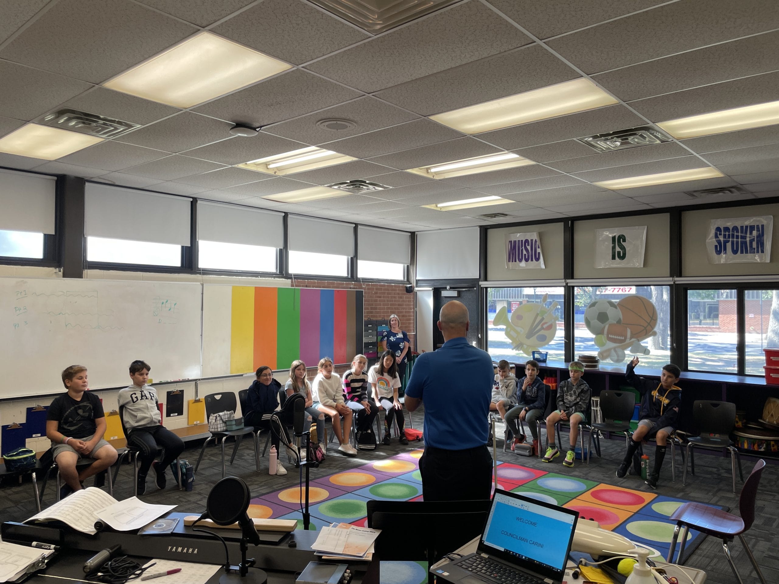 Chatterton Student Council Meets With Town Councilmember