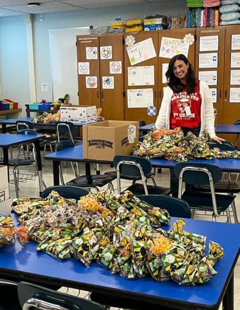 Selden Middle School Home And Careers Club Assembles 277 Goodie Bags For Teal Pumpkin Project