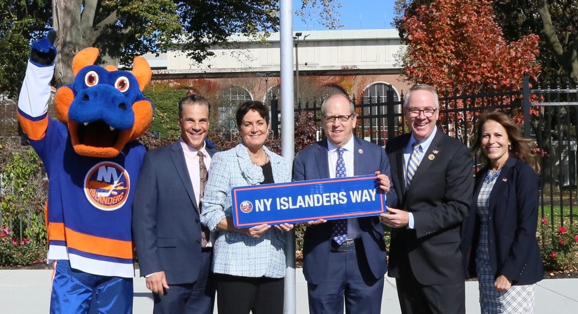 Hempstead Town Unveils NY Islanders Way At UBS Arena