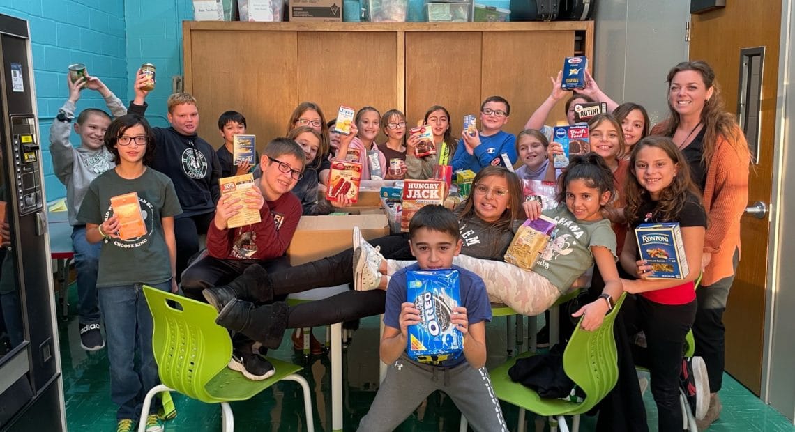 Alleghany Avenue Elementary School Hosts Thanksgiving Food Drive
