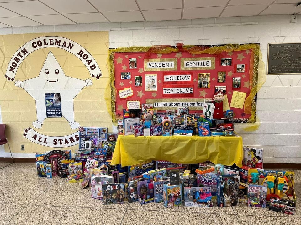 North Coleman Road Elementary School Donates Toys To The Vincent