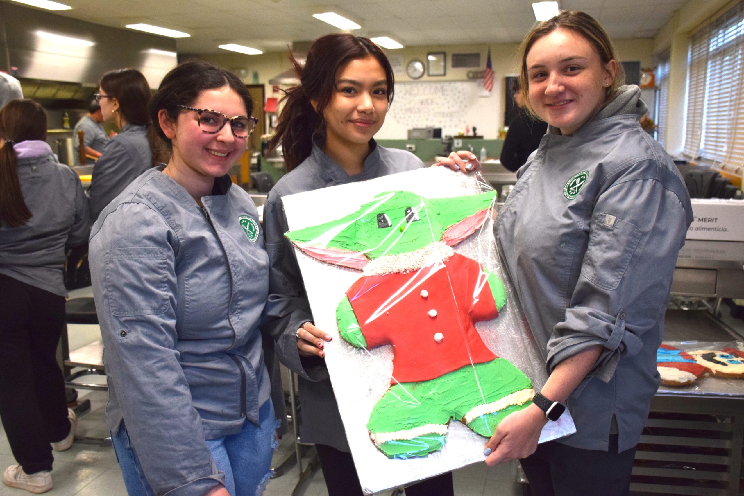 Bellmore-Merrick CHAMP Bakes Cookies For A Cause