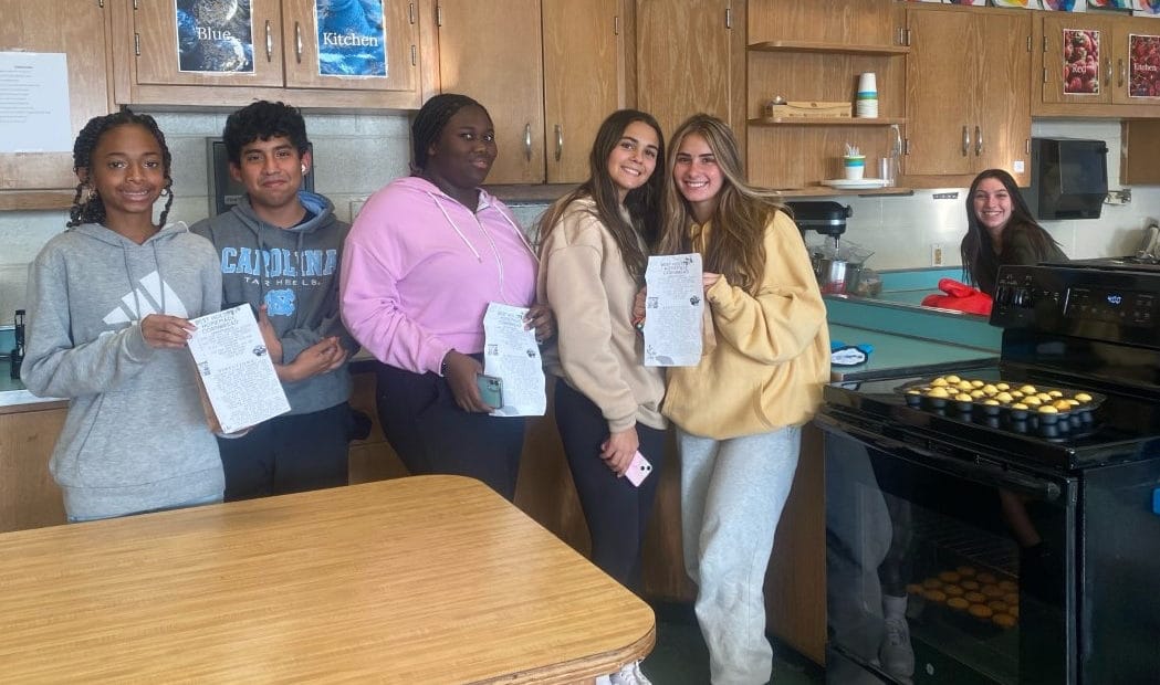 Deer Park FACS Students Give Back With &#8220;Cornbread In A Bag&#8221;