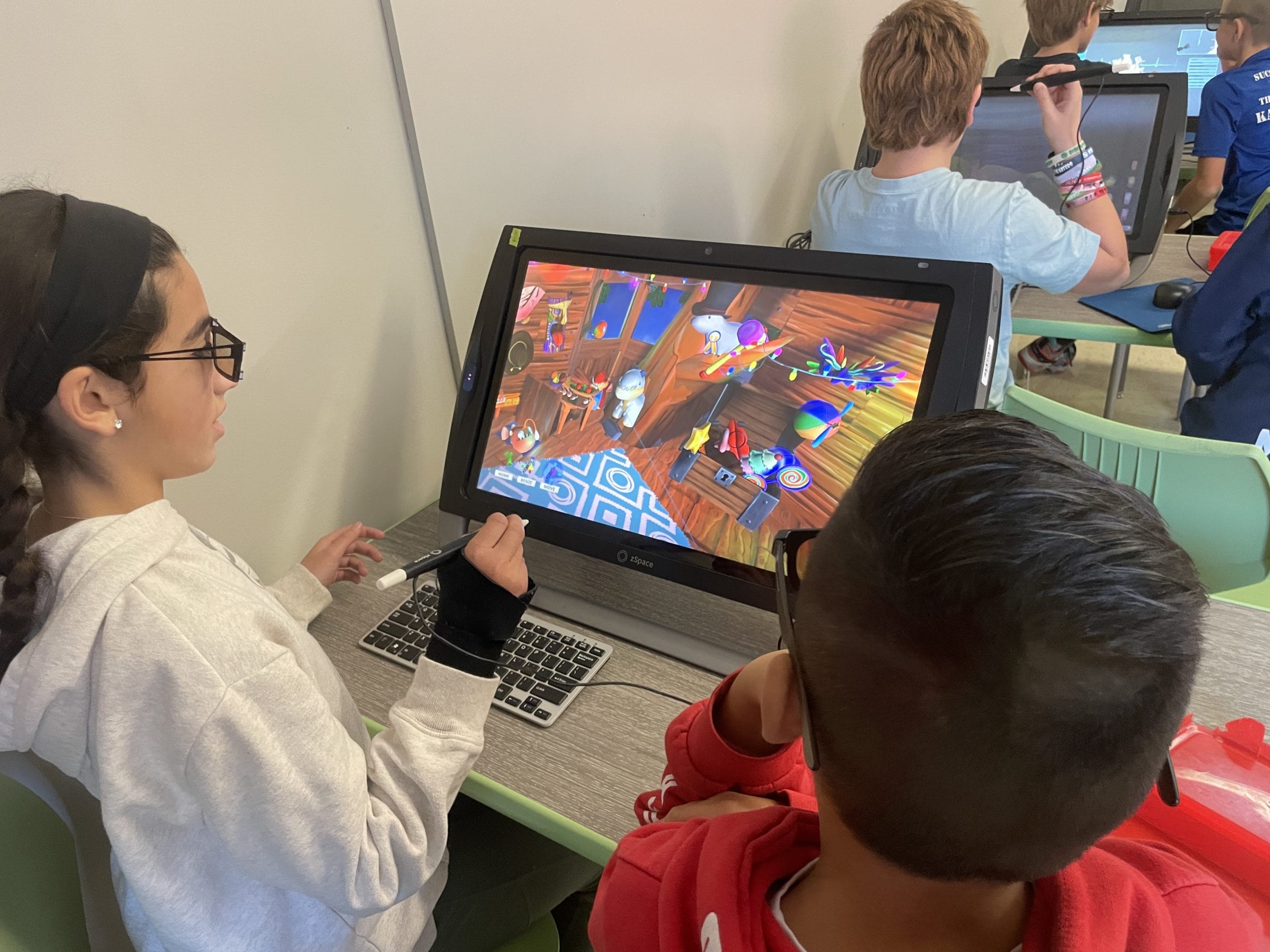 zSpace Enhances Interactive Learning For Merrick Students