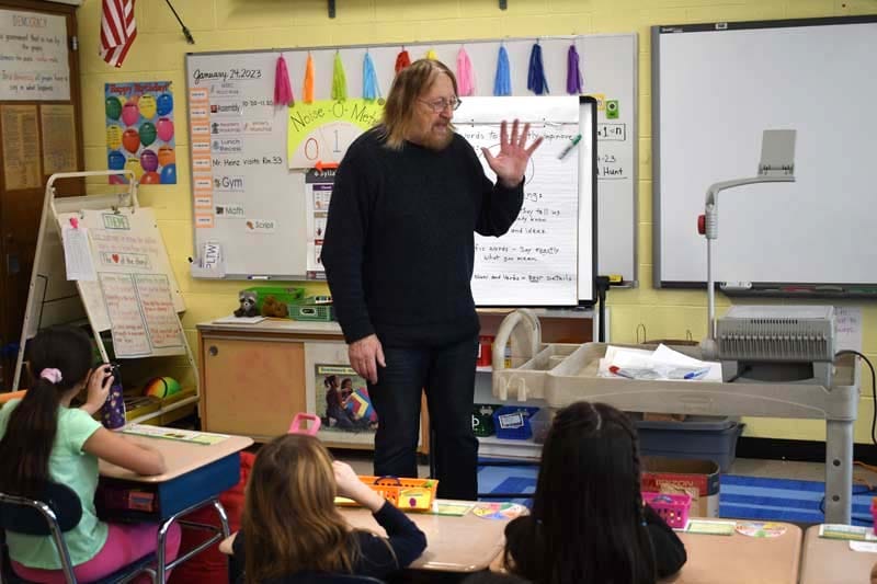 Long Island Author Brian Heinz Visits Tackan Elementary