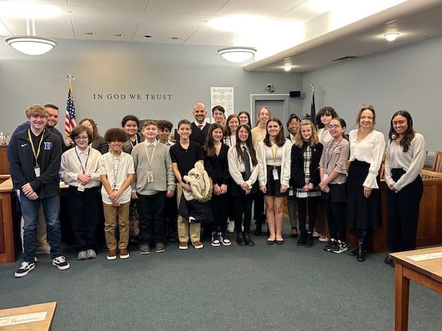 West Babylon Junior High Students Learn Justice System