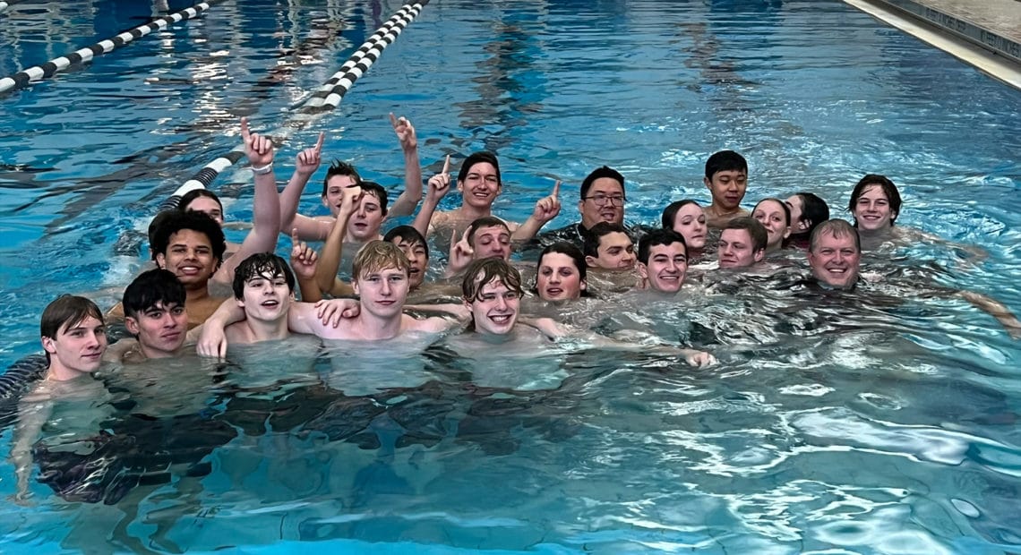 Smithtown/Hauppauge Swimming &#038; Diving Team Wins County Title