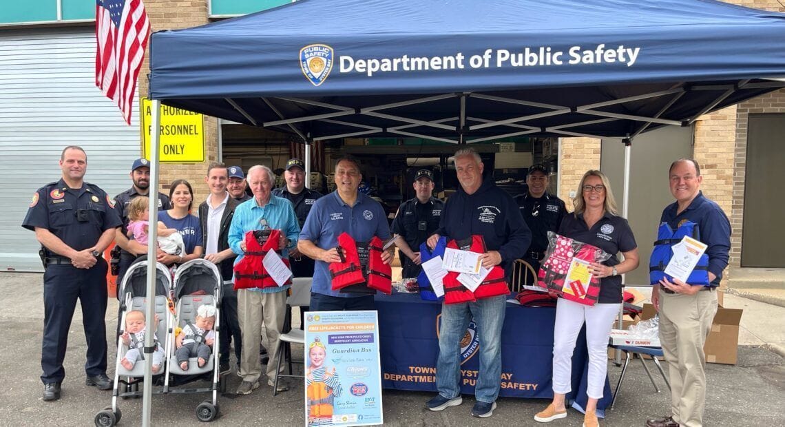 500+ Children&#8217;s Lifejackets Distributed For Free As Boating Season Begins
