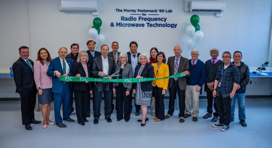 Murray Pasternack (’60) Funds Radio Frequency And Microwave Technology Lab For Student Learning And Innovation
