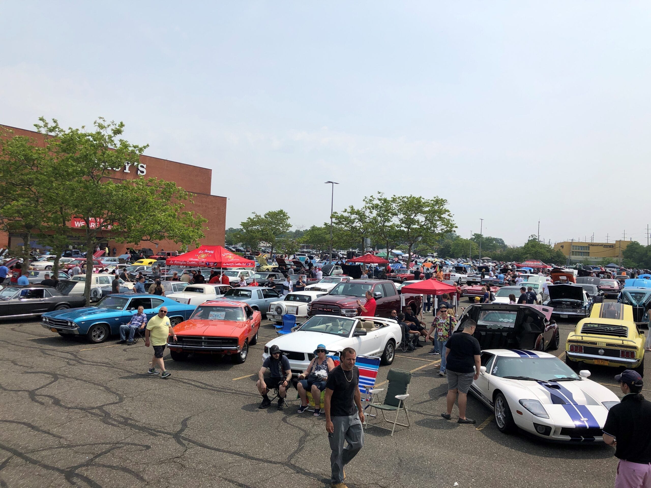 Sunrise Mall Hosts Fourth Annual AFSP Blue Angel Car Show - Long Island