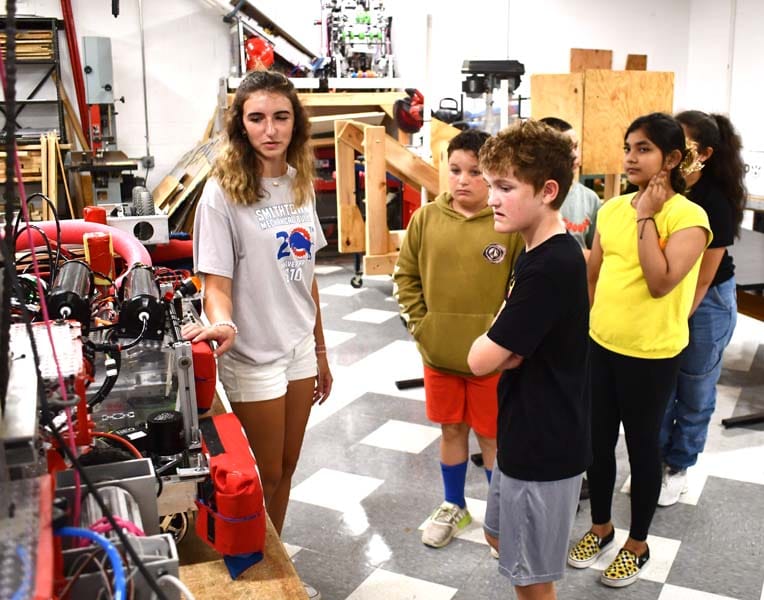 Smithtown Robotics And SCOPE Launches Summer Program