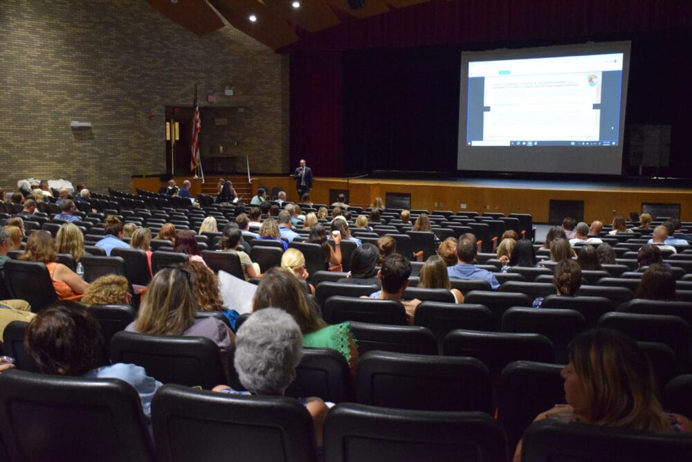 Sachem Welcomes Back Faculty And Staff