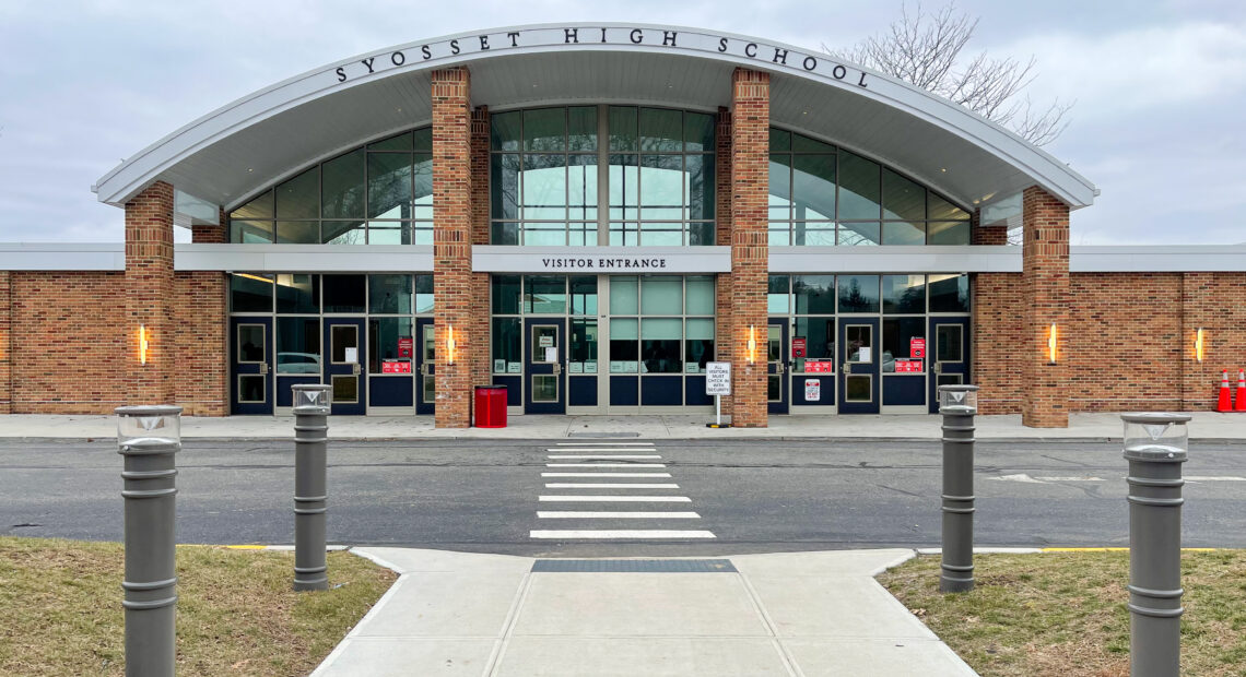 Syosset High School Named To Advanced Placement School Honor Roll