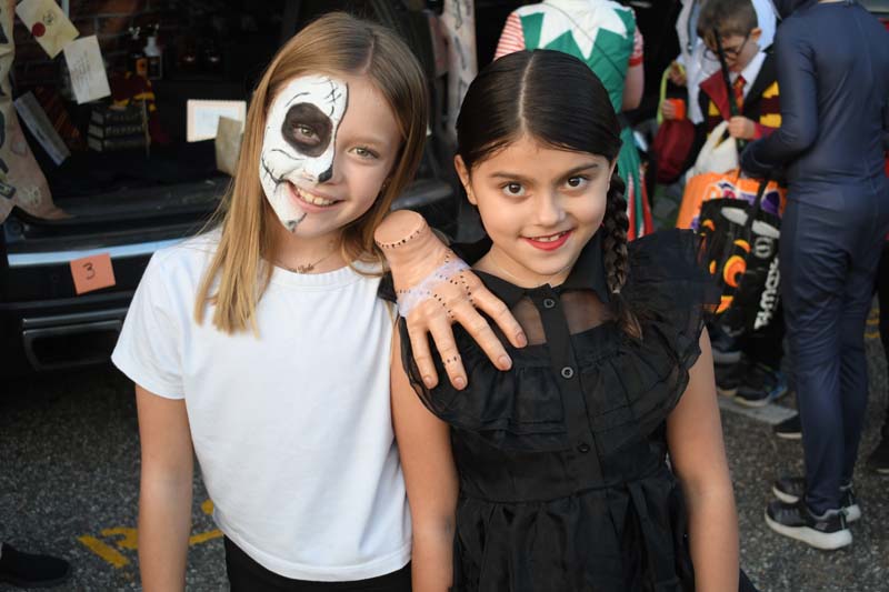 Taylor Swift, Little Mermaid And More At St. James Elementary&#8217;s Trunk Or Treat