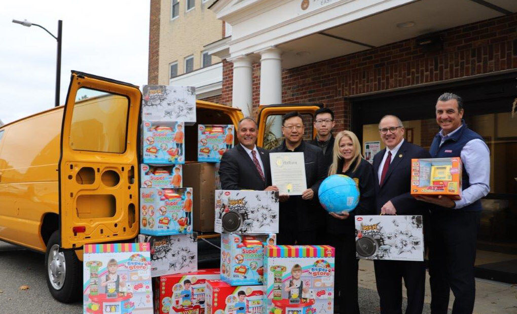 Town Officials Recognize &#8216;Relay Of Love&#8217; Foundation For Generous Toy Donation