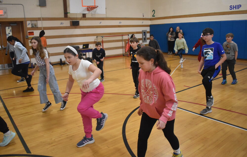 Dancing Is Hip At Park Avenue In North Bellmore