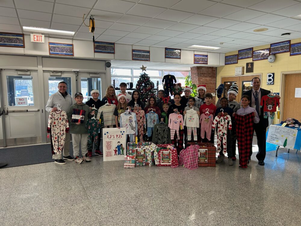 Dawnwood Middle School Donates Over 100 Pairs Of Pajamas To The Town Of