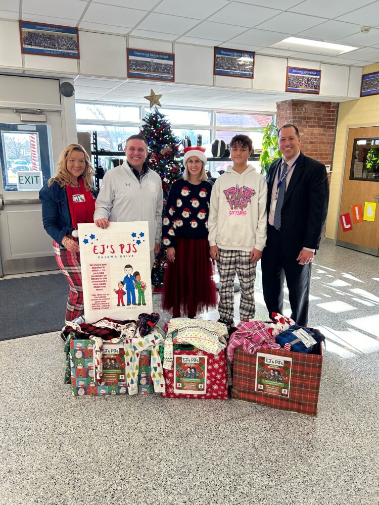 Dawnwood Middle School Donates Over 100 Pairs Of Pajamas To The Town Of Brookhaven Interface Program