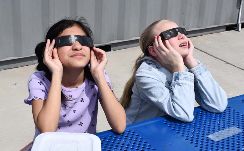 Smithtown Central School District Students Enjoy Eclipse Viewing