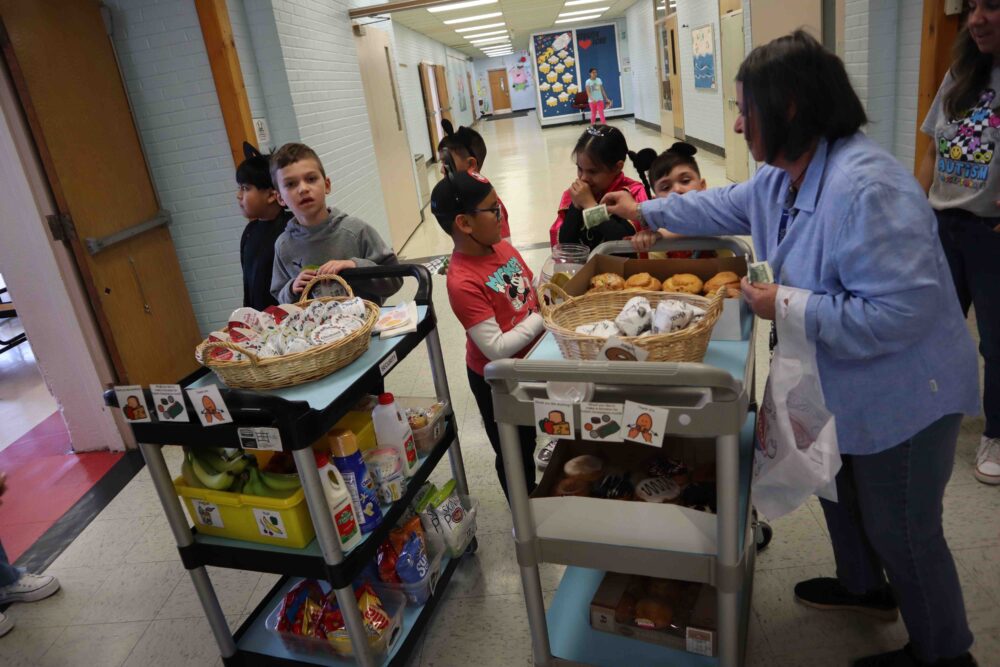 Abbey Lane ABA Students Deliver Morning Treats To Classrooms