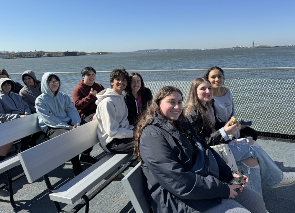 Seaford Students Expand Their Horizons On Museum Trips