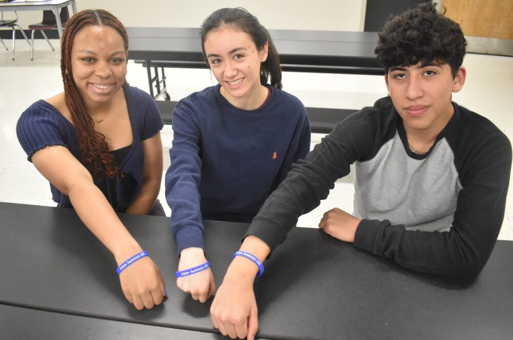 Wantagh Student Leaders Promote Autism Acceptance