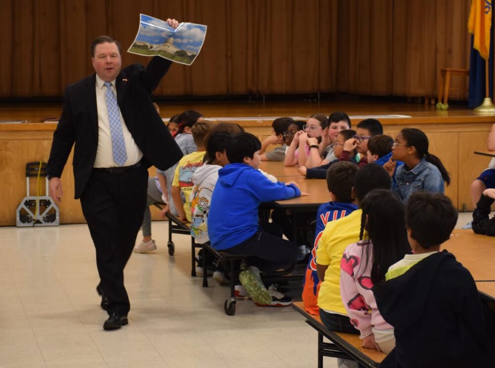Legislator McKevitt Visits Students At Bowling Green Elementary School