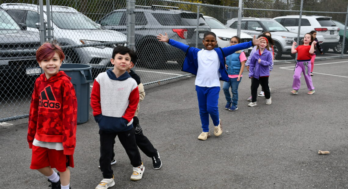 East Islip&#8217;s Connetquot Students Walk To Show Support For Autism Awareness