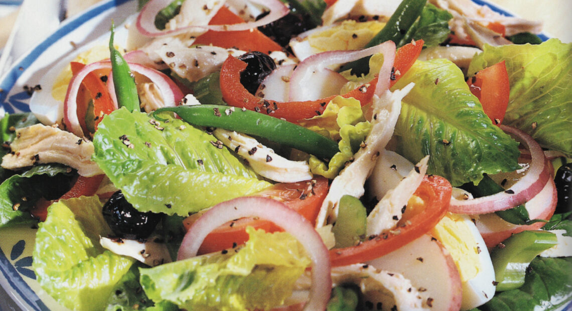 This Crisp Salad Is Perfect For Hot Nights