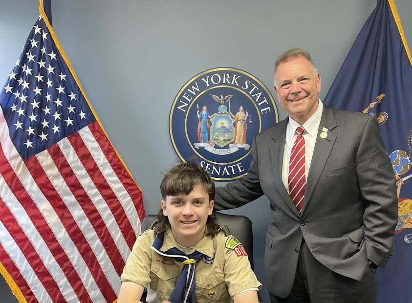 Senator Steve Rhoads Helps Seaford Scout Earn Merit Badge