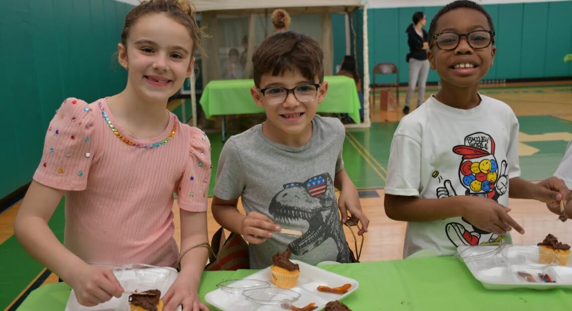 Carle Place’s Cherry Lane Students Celebrate Spring At Annual Festival