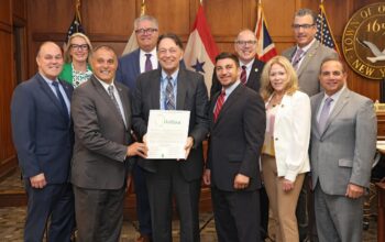 Town Celebrates Jericho Schools Superintendent Retiring After 30 Years