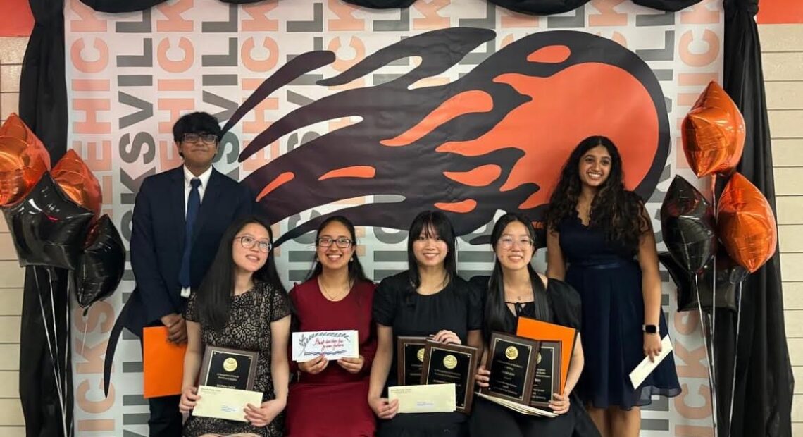 Hicksville High School Class of 2025 celebrated at Senior Awards Night