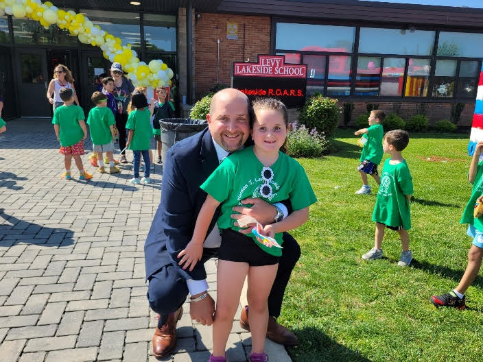 Legislator Koslow Enjoys Levy Lakeside Peace &#038; Friendship Day