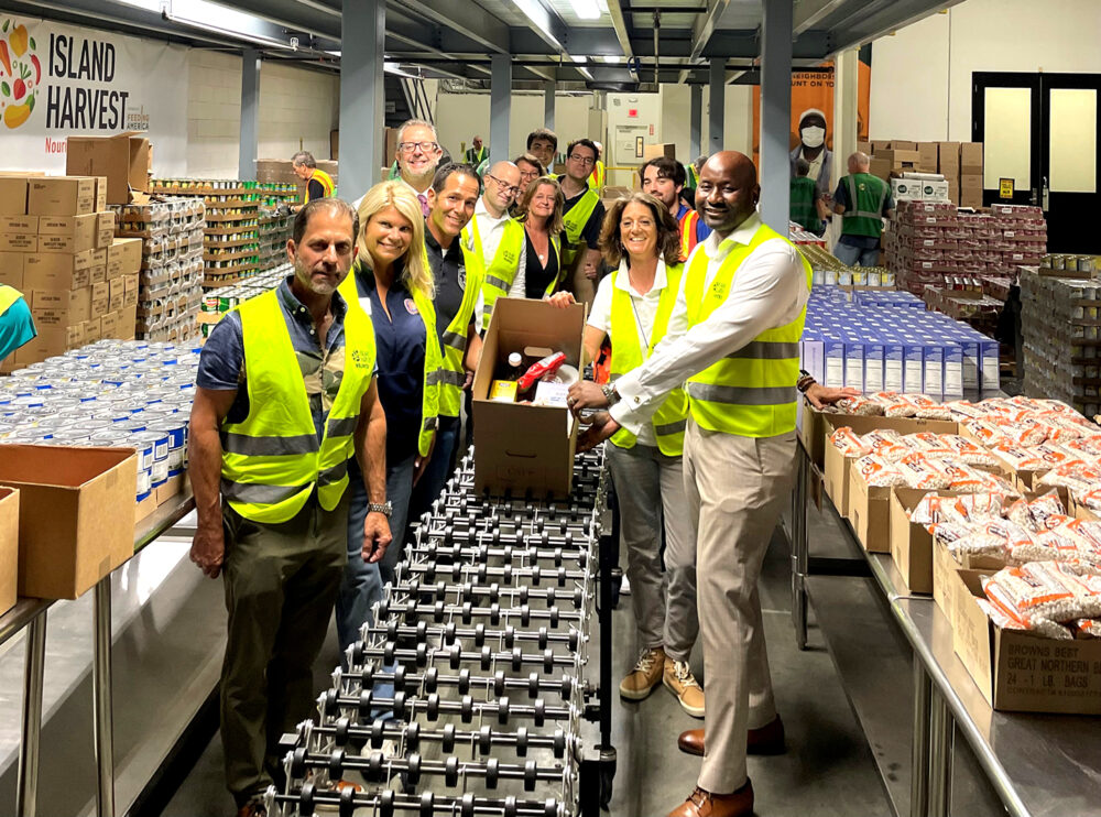 Assemblyman Durso And Island Harvest Host 4th Annual Assembly ‘Assemble Day’ During Hunger Action Month