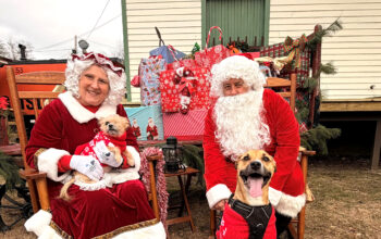 The Lindenhurst Historical Society&rsquo;s Second Annual Holiday Pet Event