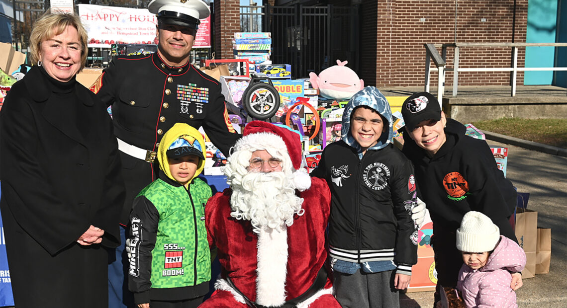Supervisor Ferretti Teams Up With Santa Claus And The United States Marines To Deliver Toys For Tots