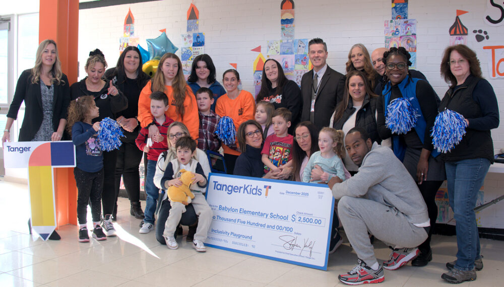 Babylon Elementary School Receives $2,500 Playground Revitalization Grant