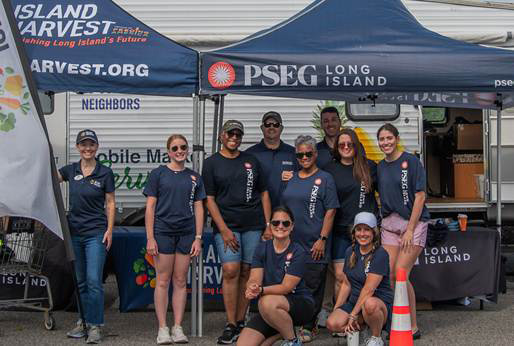 PSEG Long Island and Island Harvest Food Bank Thank Generous Massapequans for Donating 3,400 Meals in Annual Food Collection